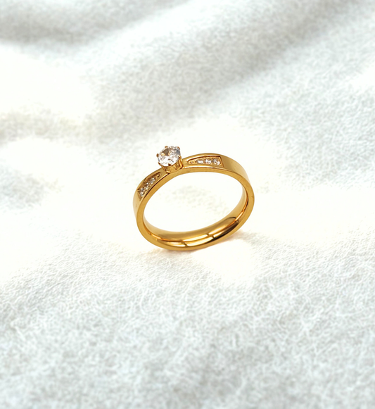Gold Solitaire Stone Ring