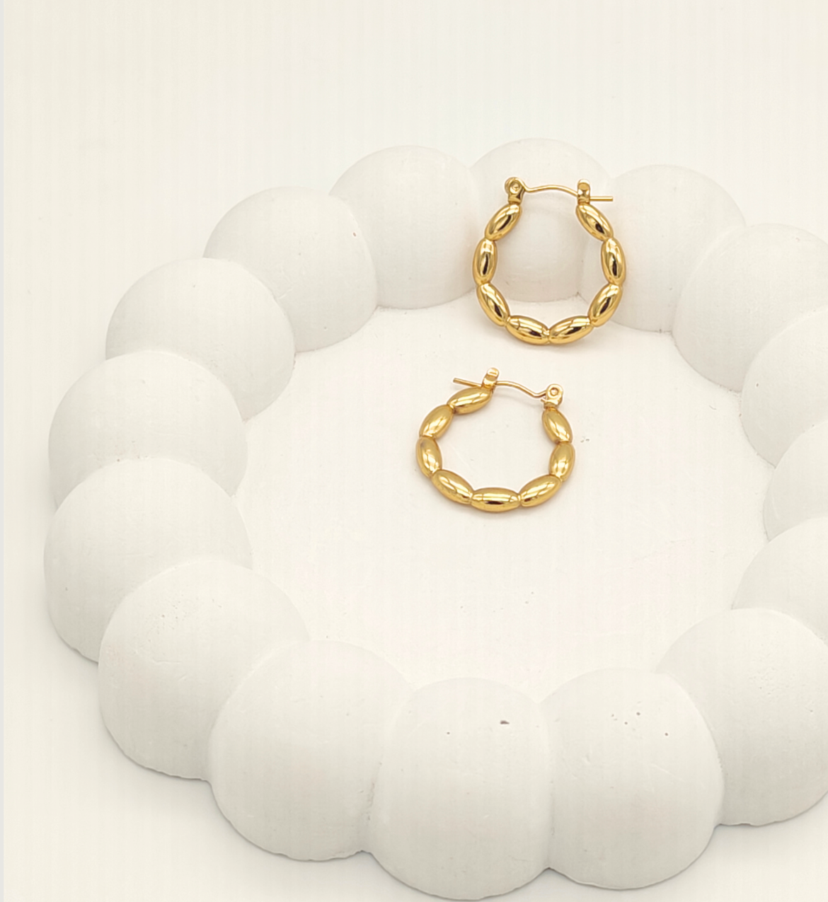 Classic Oval Hoops
