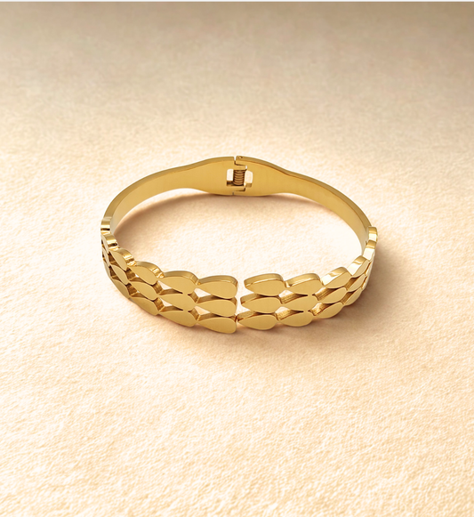 Golden Scales Bracelet