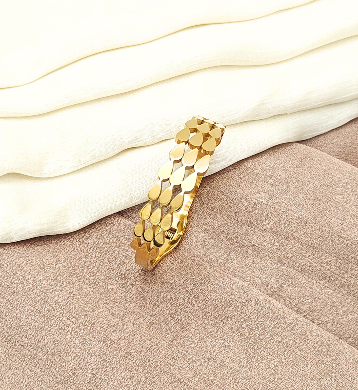 Golden Scales Bracelet