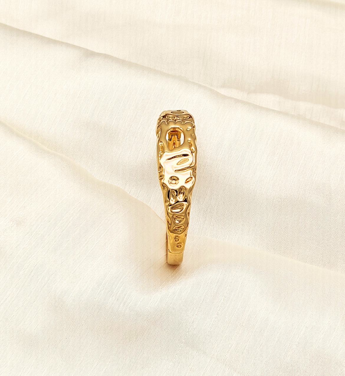 Textured Glow Bracelet