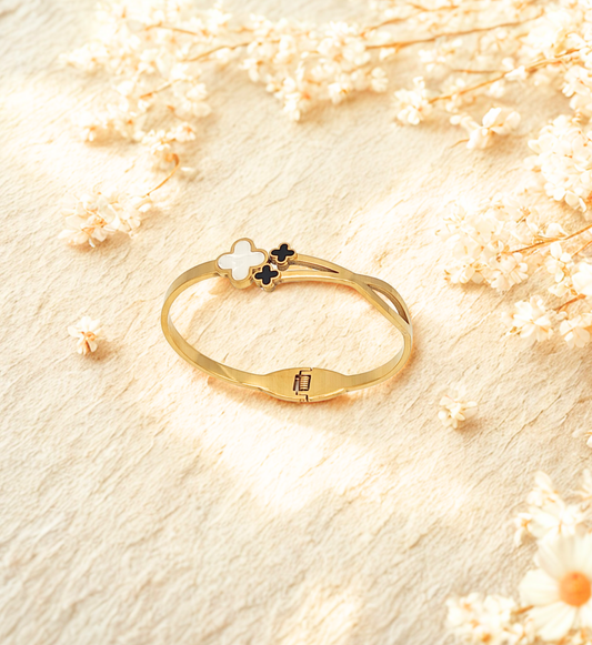 Clover Trio Gold Bracelet