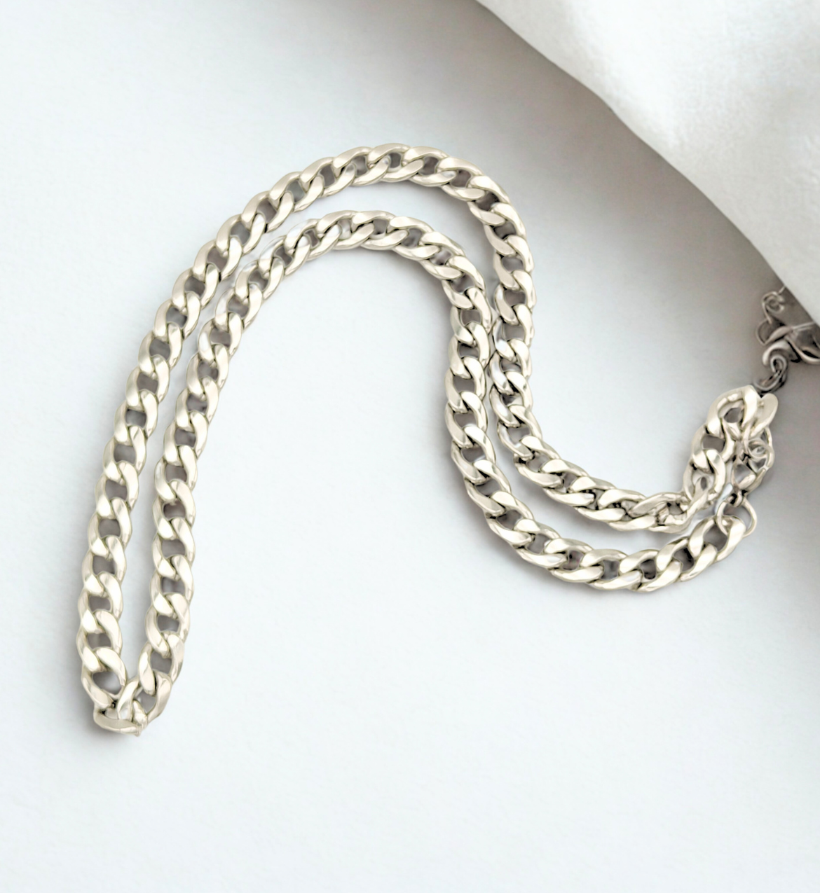 Bold Curb Silver Chain