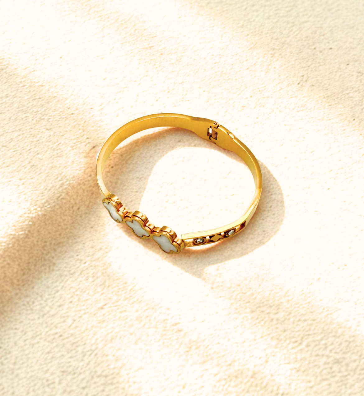 Mother of Pearl Clover Bangle