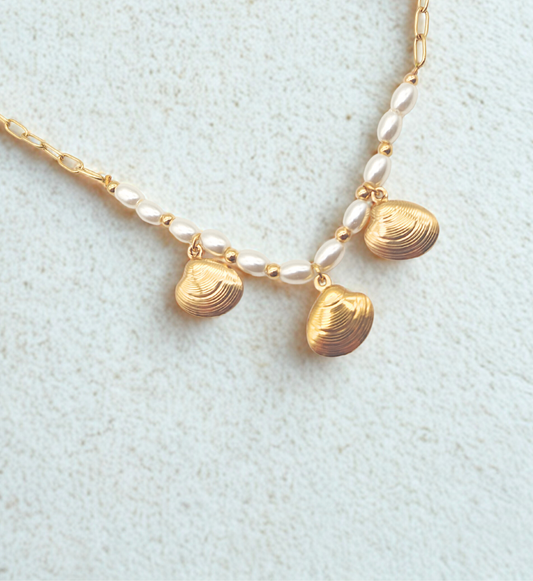 Golden Shell Pearl Necklace