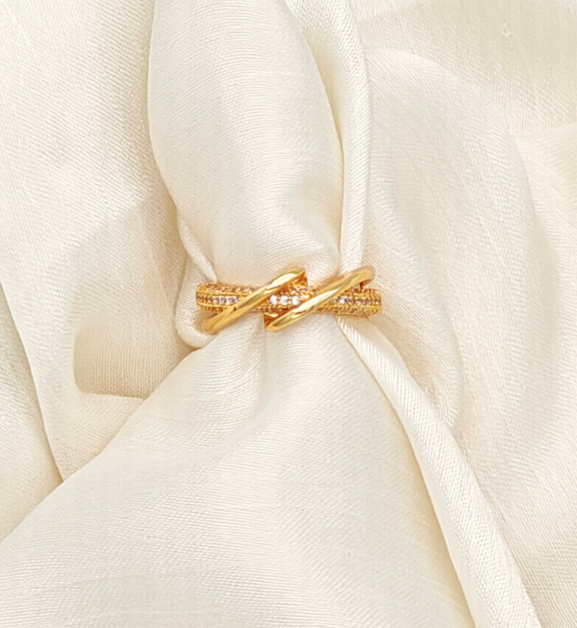 Gold Interwoven Band Ring