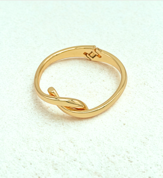 Twisted Gold Bangle