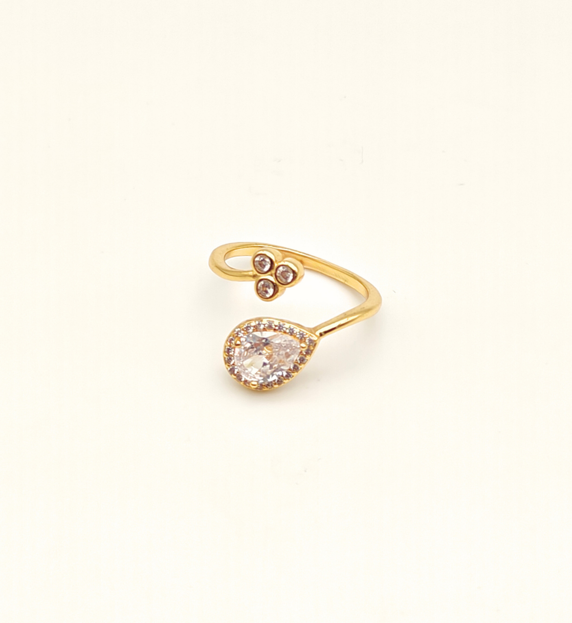 Gold Teardrop Stone and Cluster Ring