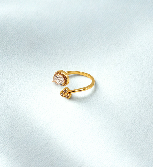 Gold Teardrop Stone and Cluster Ring