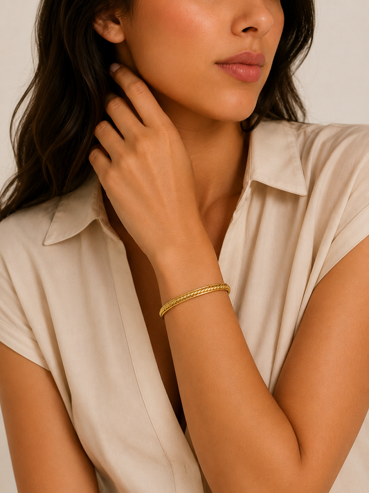 Aurelia Rope Edge Bangle