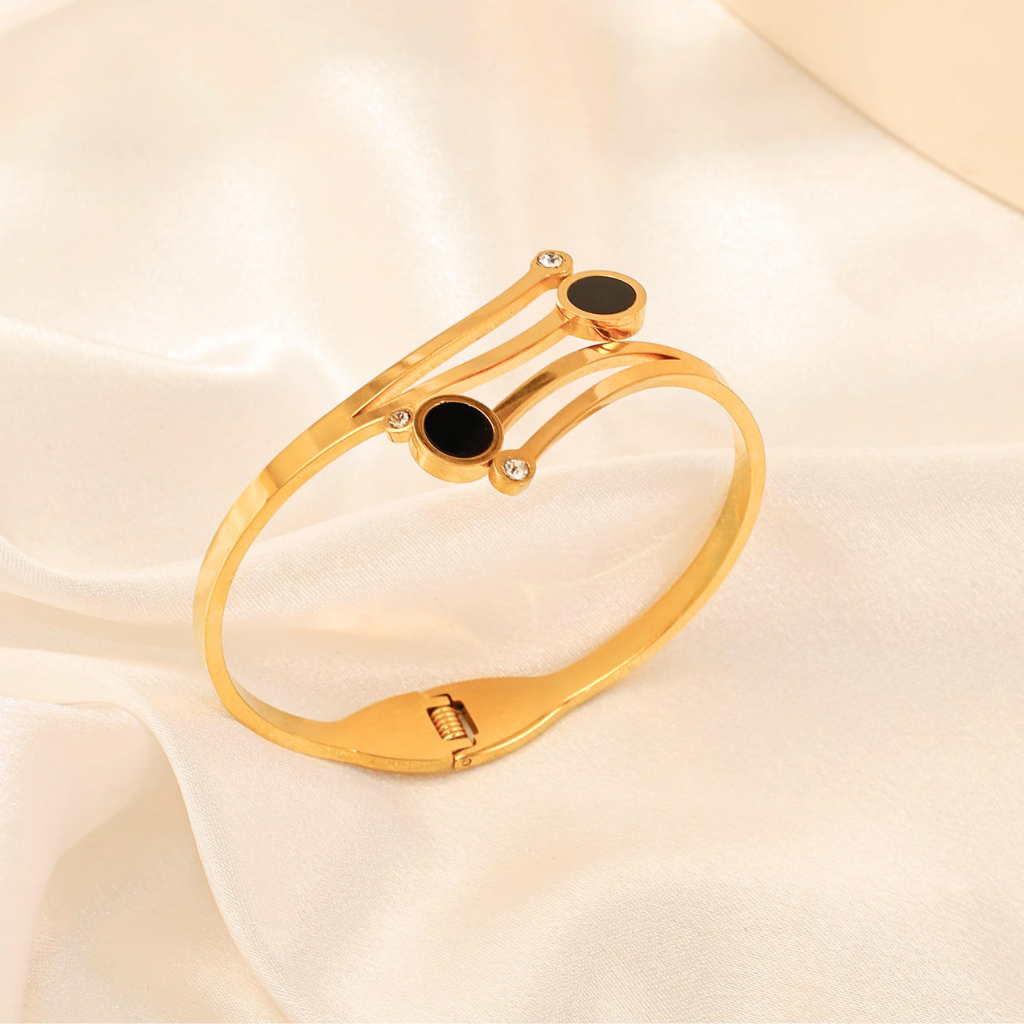Dual Black Stone Gold Cuff