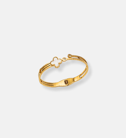 Clover Charm Bangle