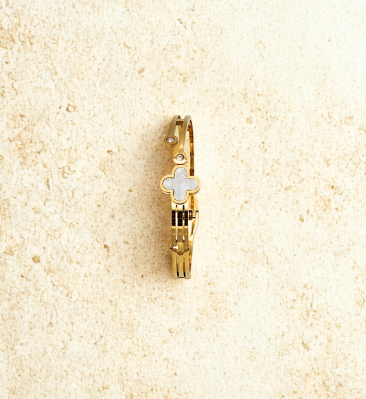 Clover Charm Bangle