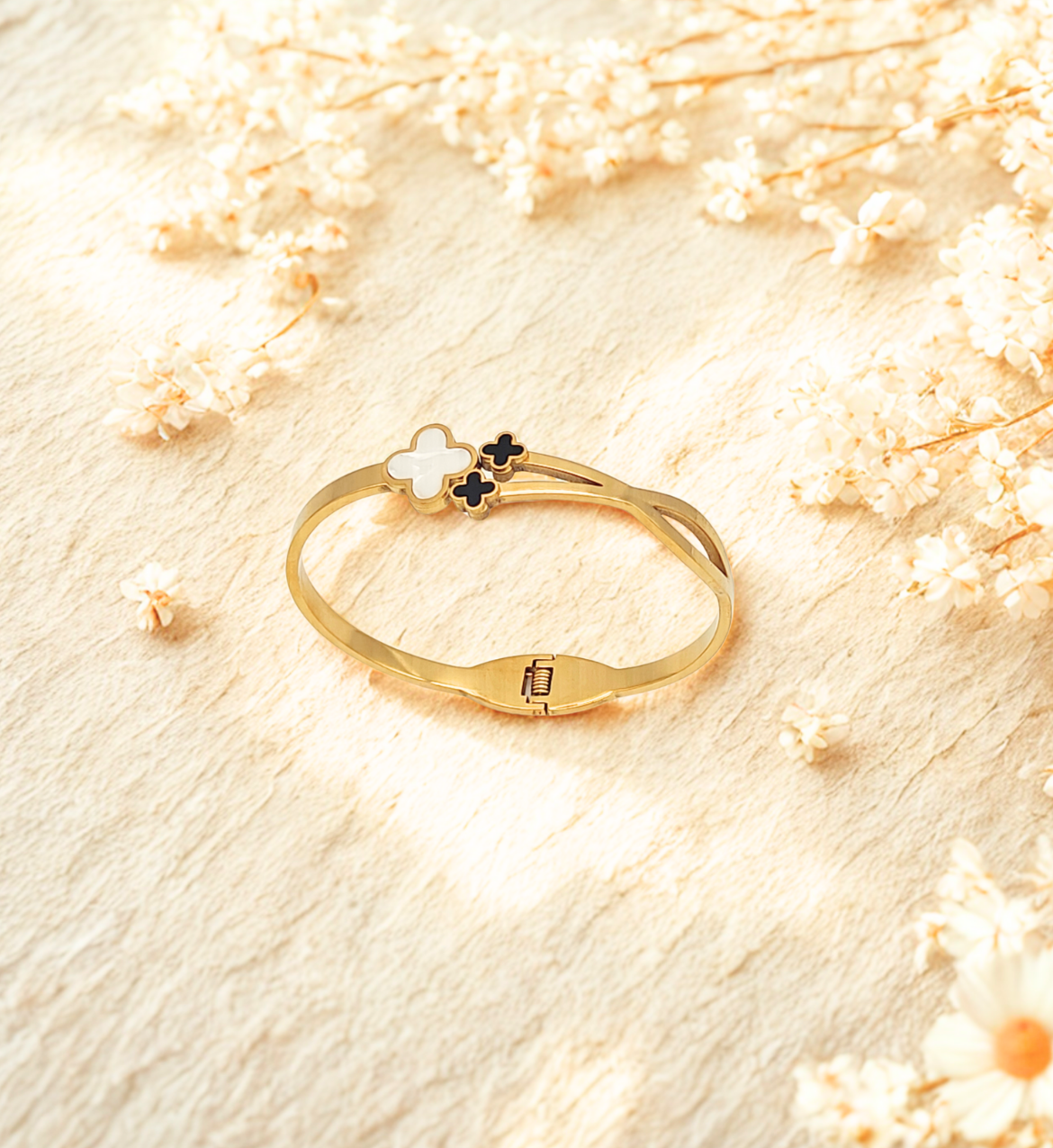 Clover Trio Gold Bracelet