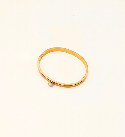 Solitaire Gold Bracelet