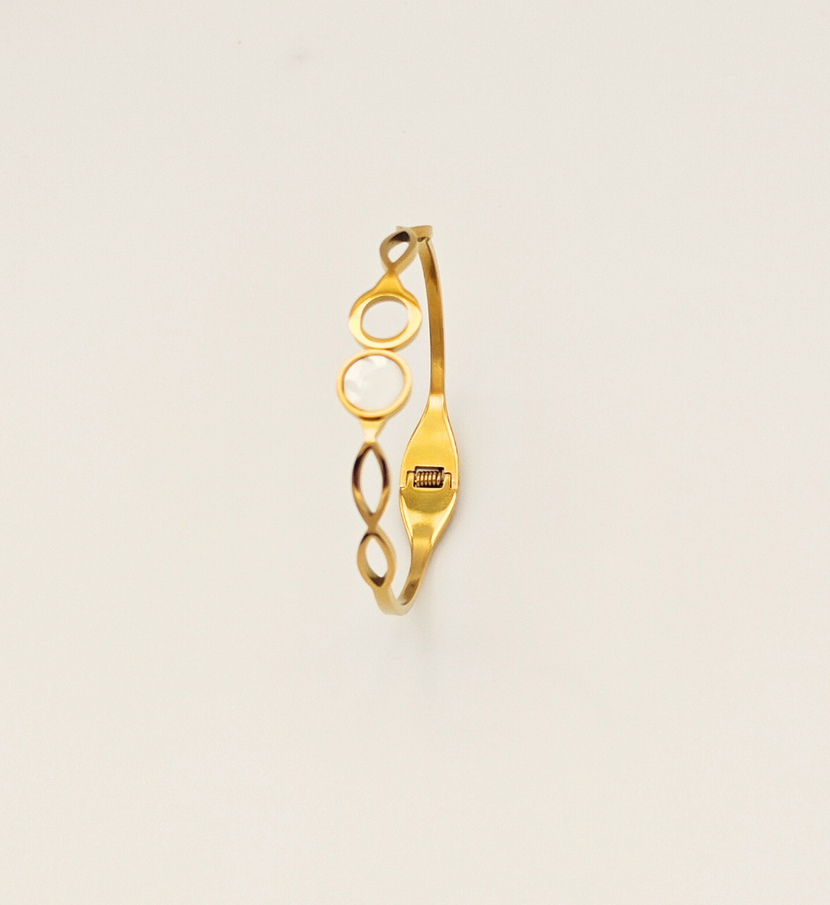 Infinity Circle Gold Bracelet