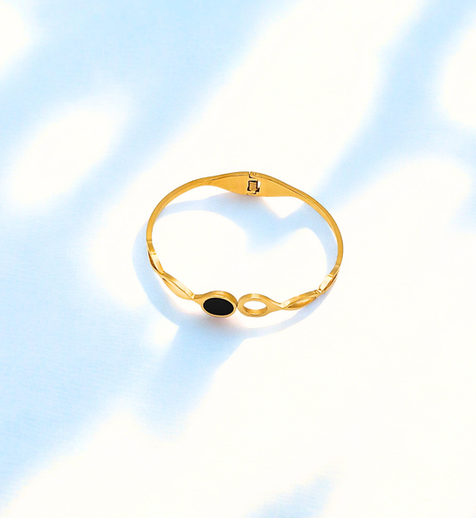 Black Round Accent Gold Bracelet