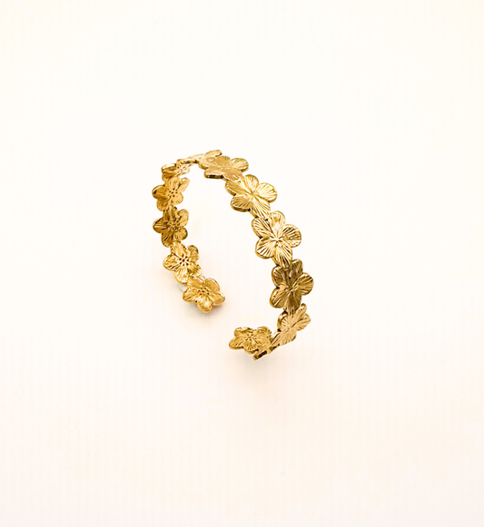 Floral Pattern Bangle