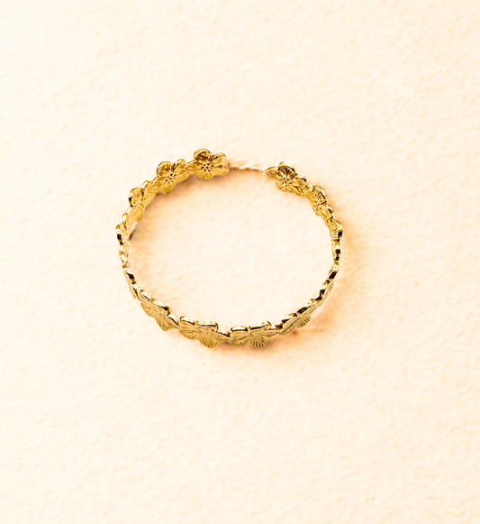 Floral Pattern Bangle