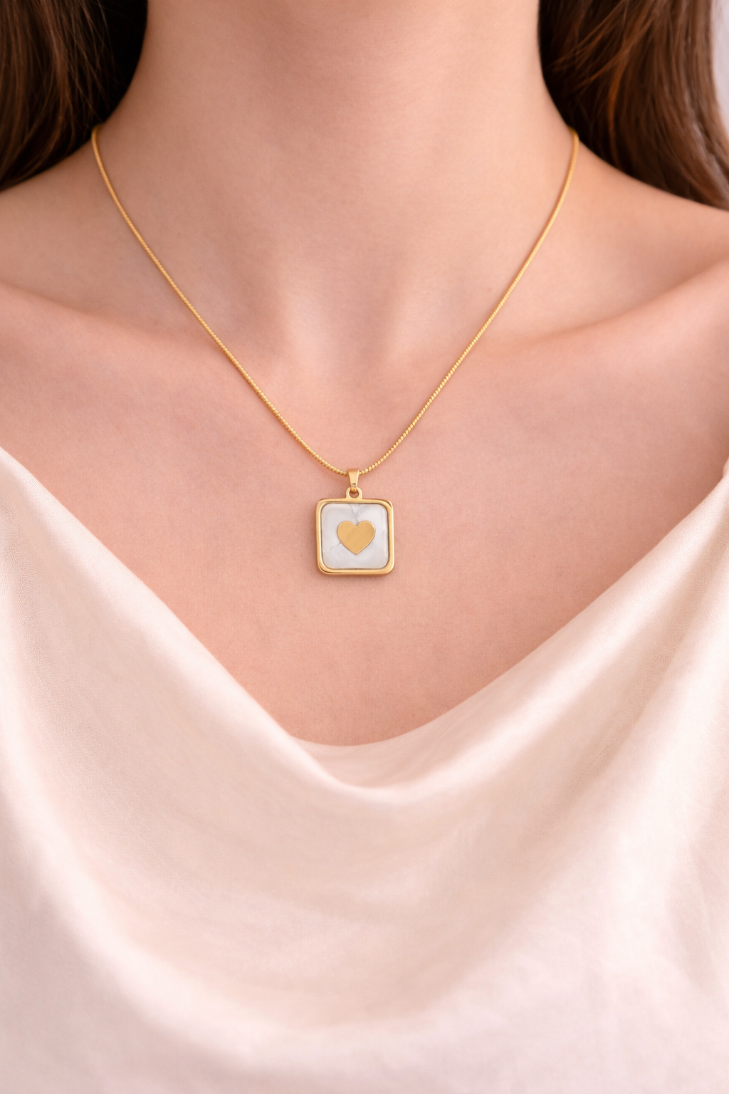 Heart-Inlaid Mother-of-Pearl Pendant