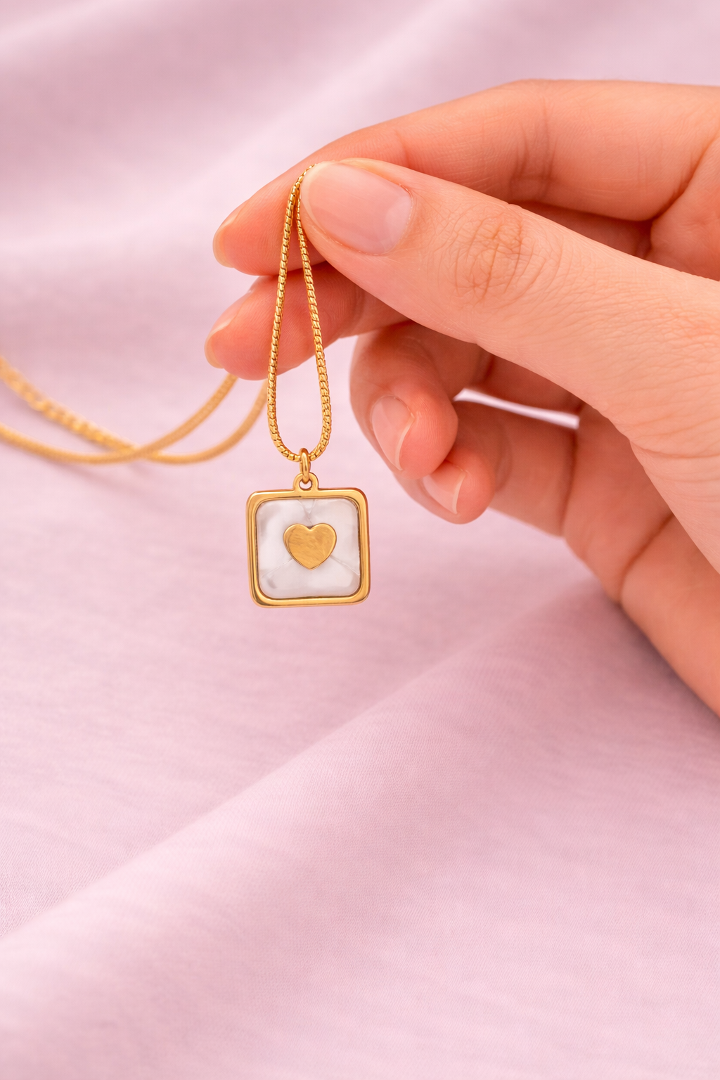 Heart-Inlaid Mother-of-Pearl Pendant