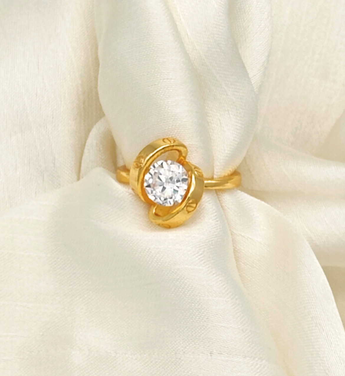 Gold Twisted Heart Stone Ring