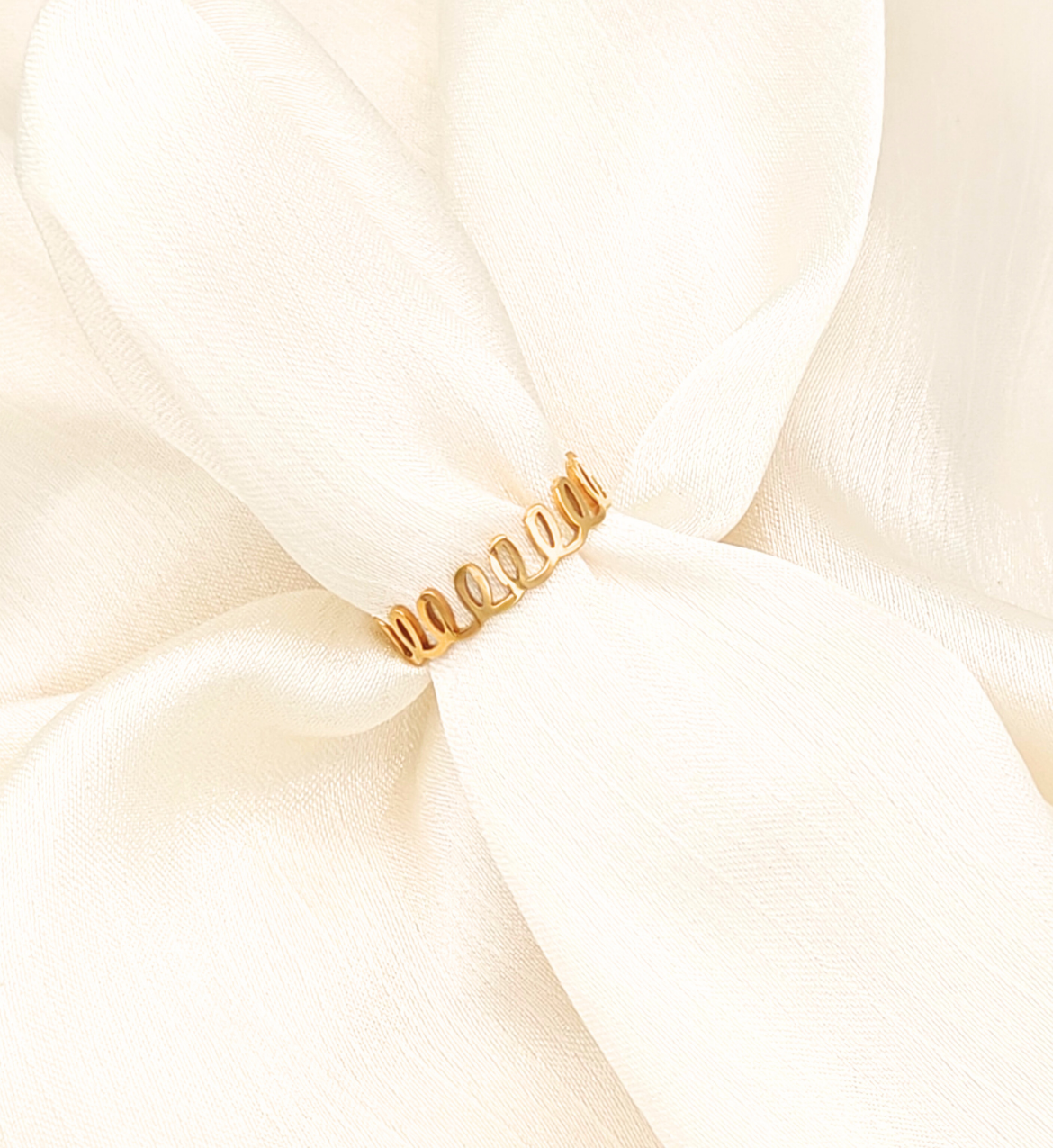 Wavy Gold Band Ring