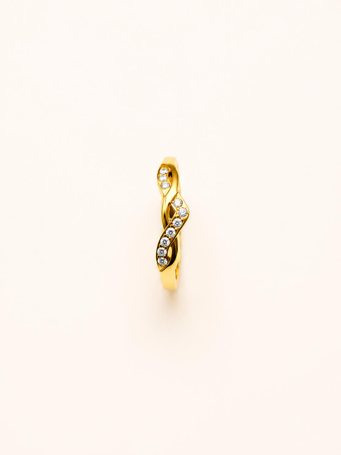 Twisted Crystal Ring