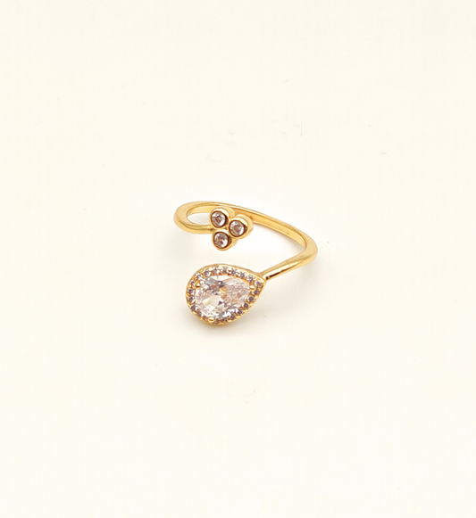 Gold Teardrop Stone and Cluster Ring