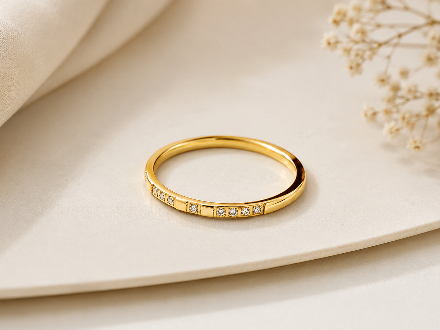 Crystal Line Ring