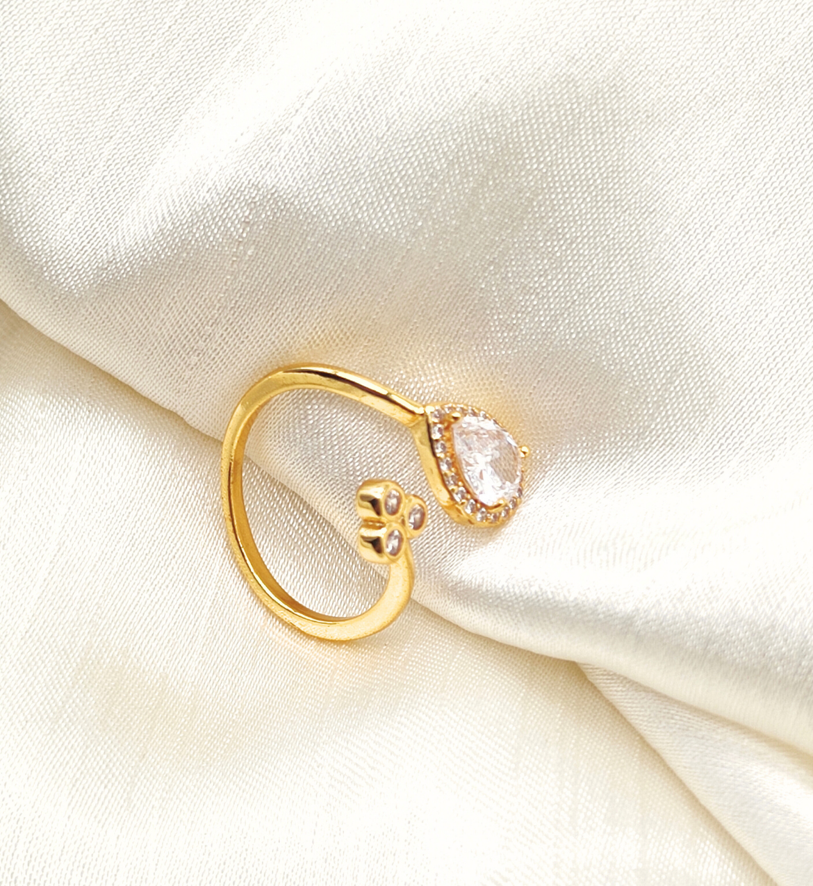 Gold Teardrop Stone and Cluster Ring