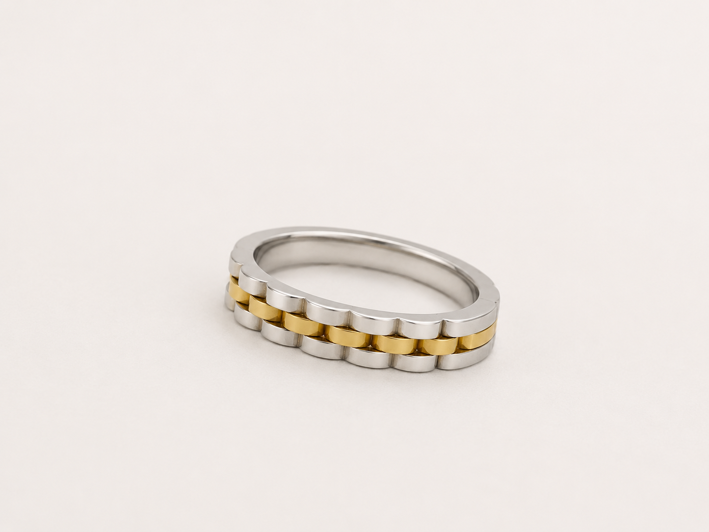 Chain Link Inspired Ring