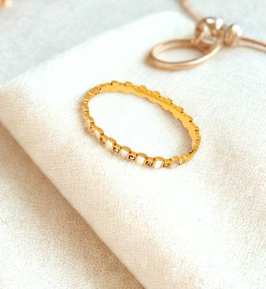 Mother-of-Pearl Link Bracelet