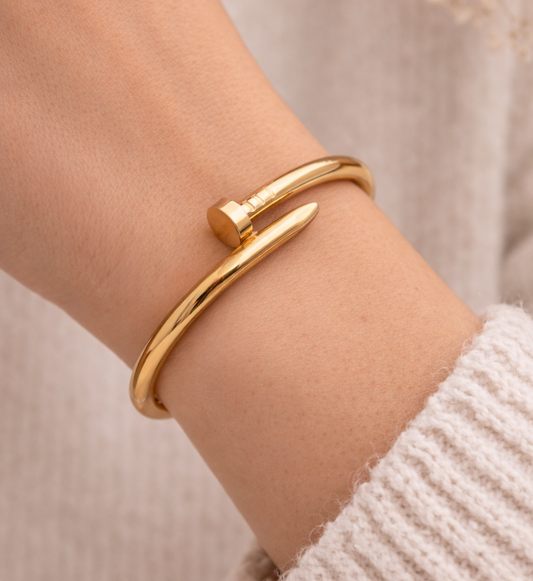 Gold Minimalist Bar Bangle