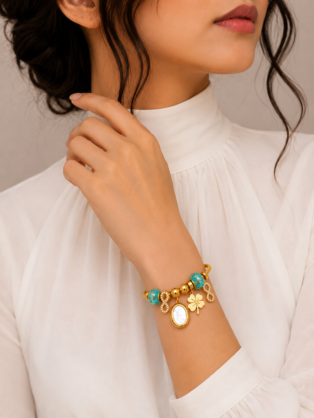 Infinity Clover Statement Bangle