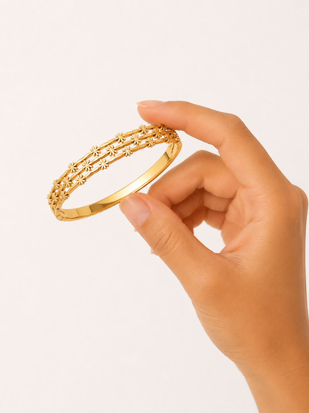 Golden Bloom Floral Bracelet