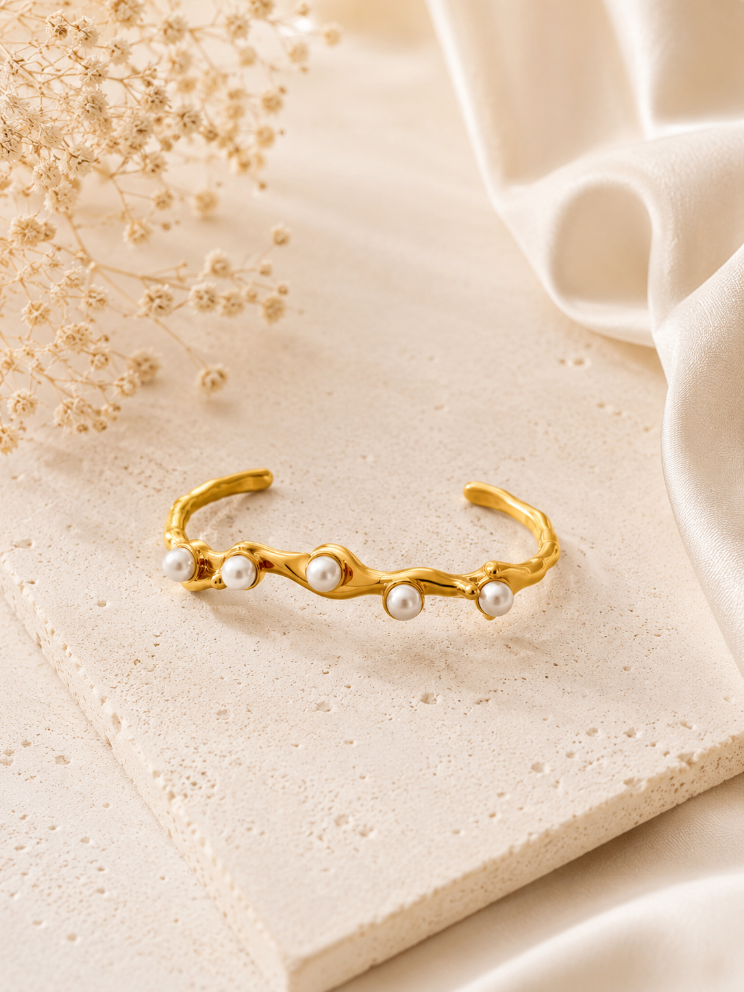 Pearl Wave Bracelet