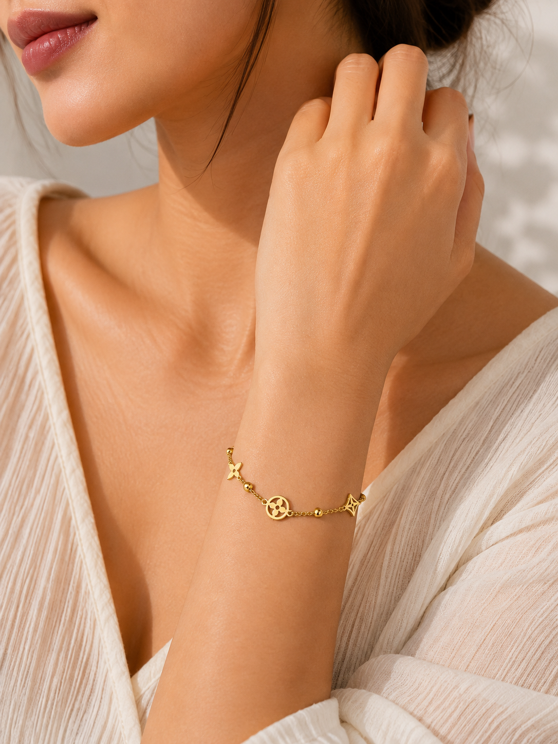 Clover & Geometric Charm Chain Bracelet