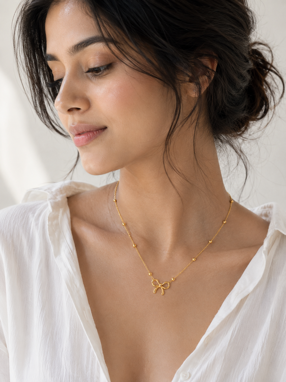 Golden Bow Necklace