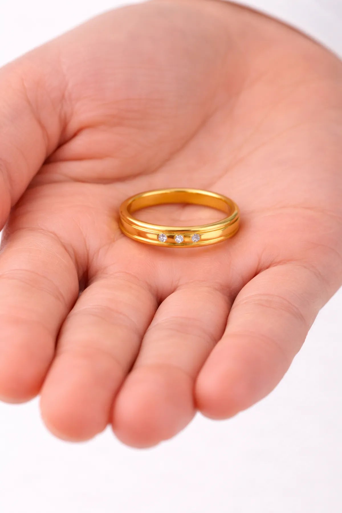 Minimal Stone Accent Men’s Ring